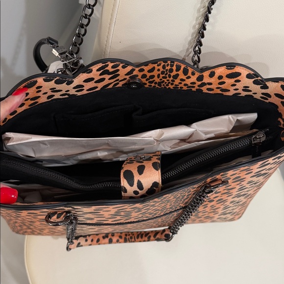 Betsey Johnson Brown & Black Leopard Print Tote Bag with Coin Purse with Hearts - Picture 5 of 5